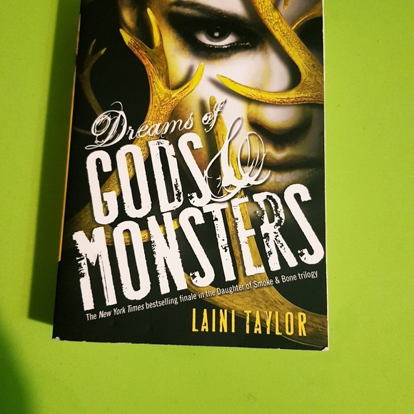 Books - Picture 2 of 4